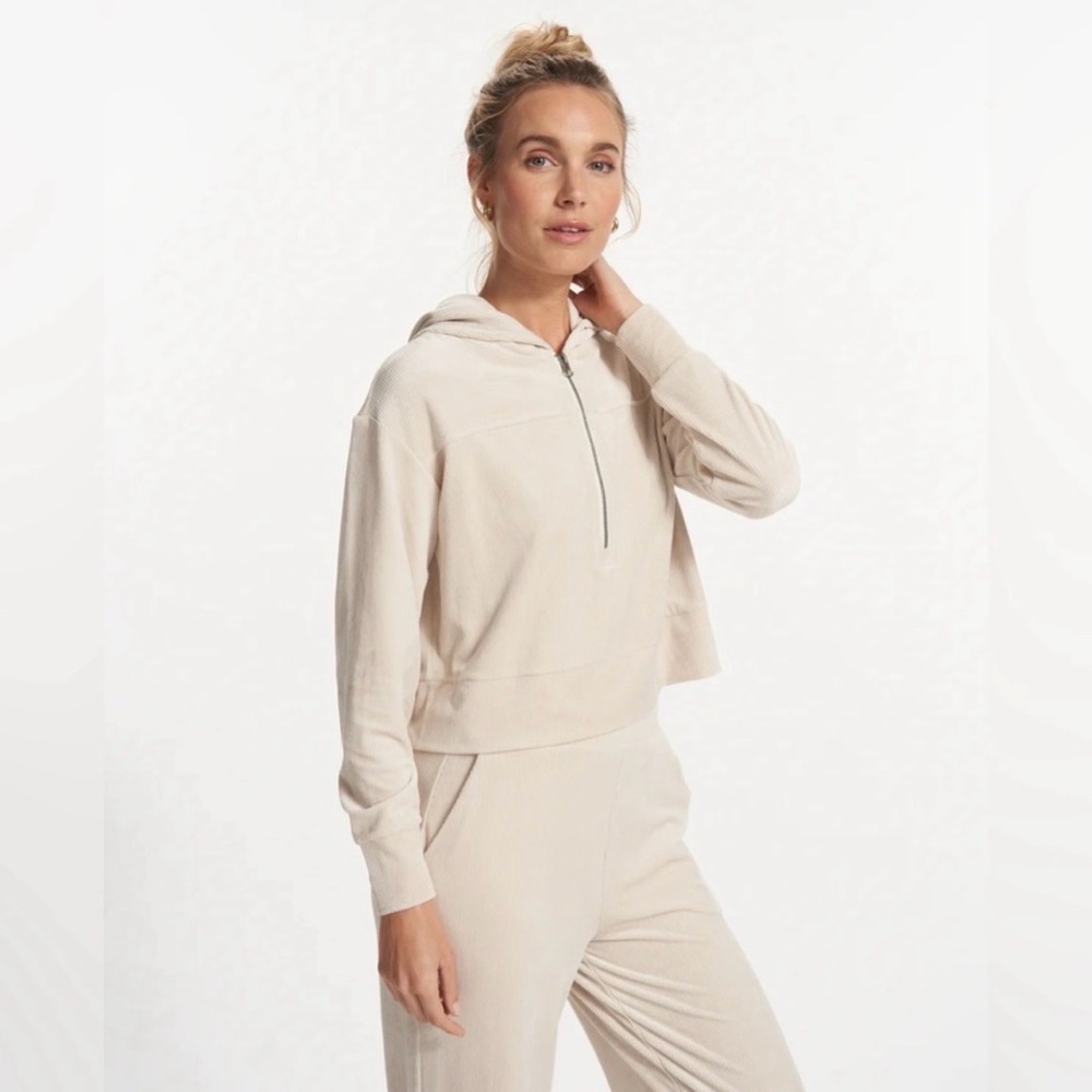 VUORI perfect lounge cropped sweater